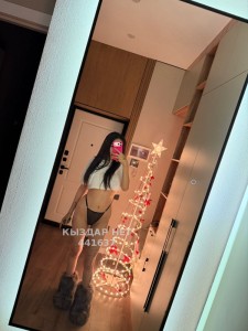 Проститутка Караганды Девушка№441637 Рамина мбр перед зеркалом Фотография №3963976